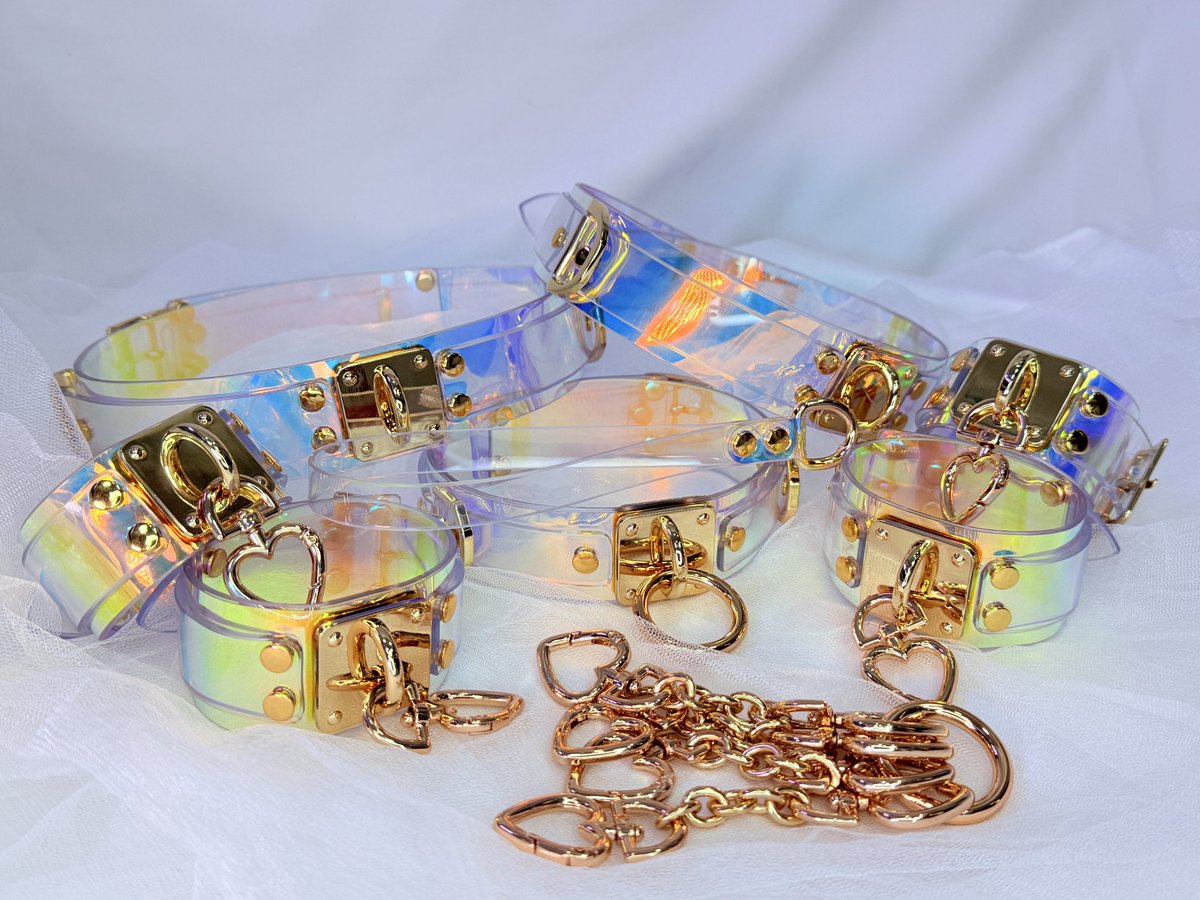 프리즘 재출시기념 
rt이벤트!ꜝ

10/31일까지
본 게시물을 rt혹은 인용해주신분들
한해서 한분 추첨을 통해
새로나온 프리즘 목갑을 드립니다!ꜝ

많은 참여 부탁드립니다💕

이벤트 게시물 말고 
다른 프리즘 관련 게시물도
rt눌러주시면 추첨확률 업업!ꜝ🥰