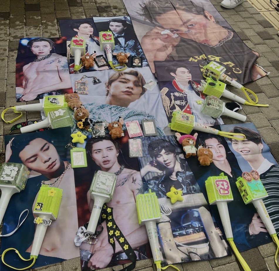 supercgrl's tweet image. life as a johnny fan ⋆˚꩜。🌻🐱