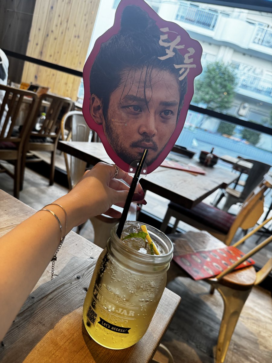 mico_rwn's tweet photo. シユルのメッシーしてんのにおっかしーな???
ヤレ↑ヤレ↑しょうがないな~~~
#ROWOON #로운 https://t.co/E7UdFNCGJn