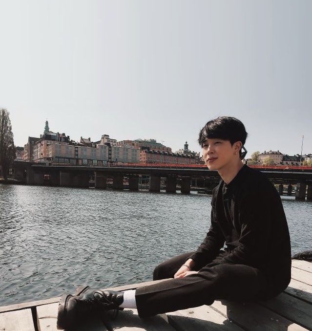 badmxxdy's tweet photo. #HappyJiminDay 🤍 https://t.co/v8G7XCQ6tA