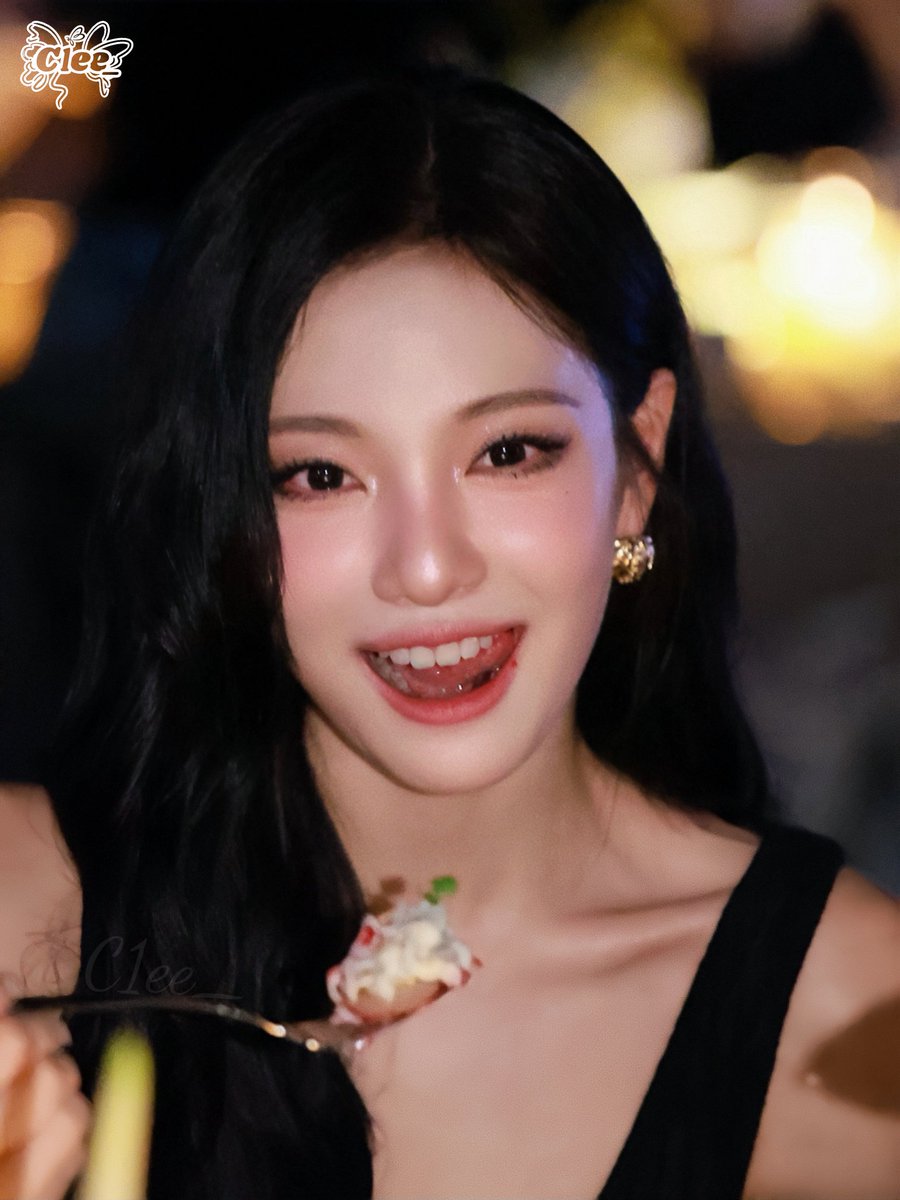 맛있는 음식을 먹는 표정🤓
#닝닝 #NINGNING #ニンニン #宁艺卓 #에스파 #aespa