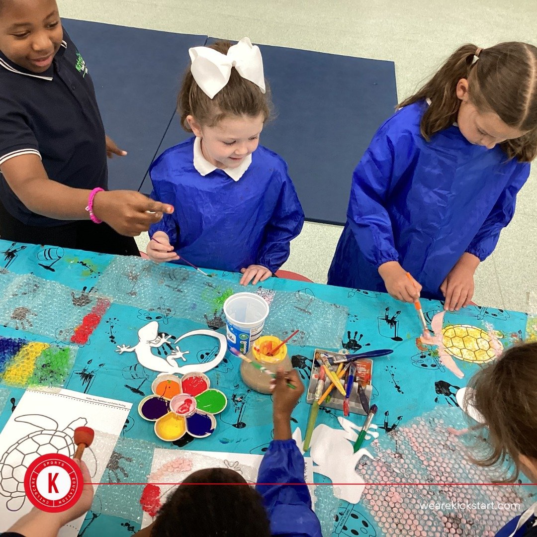wearekickstart's tweet photo. 🎨 Creative fun at Waterloo Primary! 🎨
Last week, the children got imaginative with bubble wrap reptile printing — exploring textures, colours, and creativity! 🦎✨
#WaterlooPrimary #CreativeKids #ArtInSchool #LearningThroughPlay #Kickstart #FunInSchool https://t.co/moAB7JCSoE