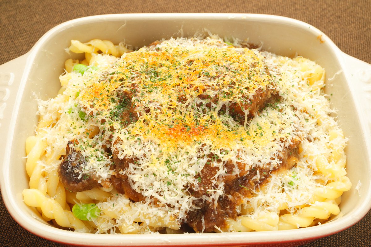 akarincook's tweet photo. シチューグラタン
残りのシチューをパスタの上にかけてパン粉とチーズをのせてグラタンに

#あかりんくっく https://t.co/mkmh5sTXDn