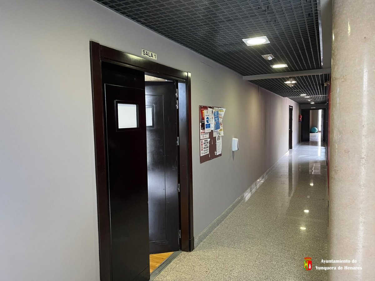 𝗔𝗺𝗽𝗹𝗶𝗮𝗰𝗶𝗼́𝗻 𝗱𝗲𝗹 𝗴𝗶𝗺𝗻𝗮𝘀𝗶𝗼 𝗺𝘂𝗻𝗶𝗰𝗶𝗽𝗮𝗹 𝗱𝗲 𝗬𝘂𝗻𝗾𝘂𝗲𝗿𝗮 𝗱𝗲 𝗛𝗲𝗻𝗮𝗿𝗲𝘀

Se están llevando a cabo las obras de ampliación del gimnasio municipal, ubicado en el edificio anexo al Pabellón Municipal “José Luis Viejo”.

#Yunqueraesdeporte 🇨🇬