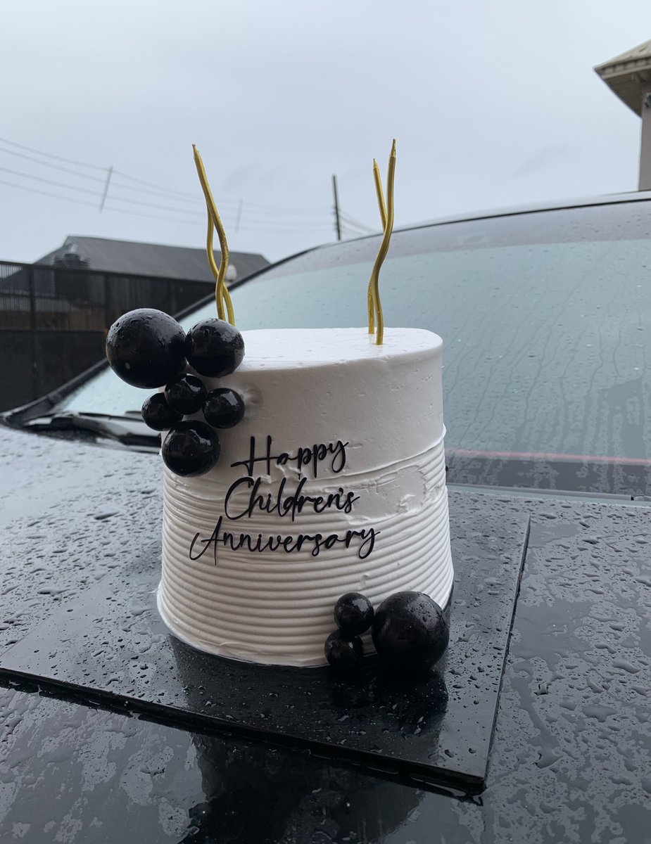 T_okee's tweet photo. Cheers to a new week🥂

Cake needs in Ile Ife Osun state? We are your best bet. 

6” 3 layers whipped cream cake. 

Kindly help retweet🙏 https://t.co/RE8NeZ2Fca