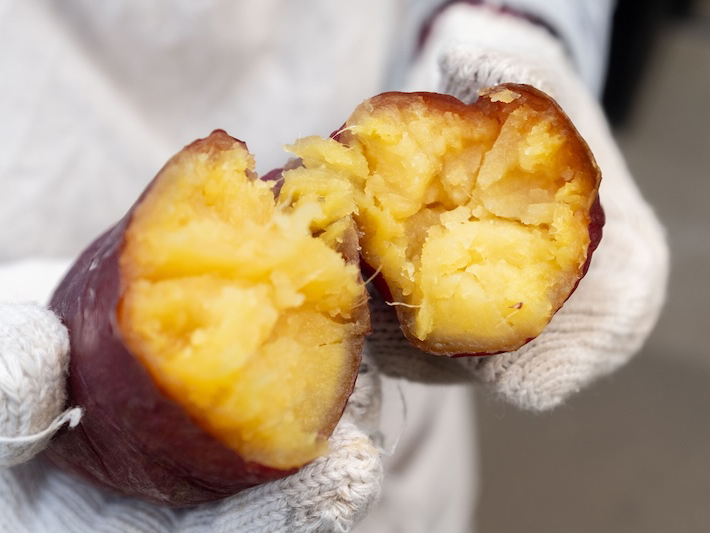 cafesnap_me's tweet image. ＼ 新着・カフェ求人 ／
◆OIMOcafe himonya STAND（学芸大学）

🍠焼き芋と☕️コーヒーが主役のコーヒースタンド。コーヒー豆は京都のWEEKENDERS COFFEEを使用。

「おいもが好き！」「コーヒーが好き！」「人が好き！」というアルバイトスタッフを募集しています！

詳細は↓
news.cafesnap.me/recruit/11265