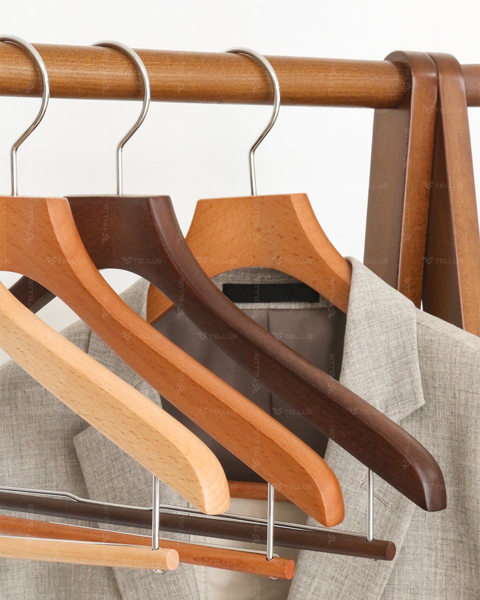 tellusclara's tweet photo. Sourced from nature, crafted with a sustainable heart. Guided by thoughtful sustainability, we integrate environmental care into everyday experiences, adding a unique charm to your brand. #hanger #fscwood https://t.co/B3OP1DKqu4