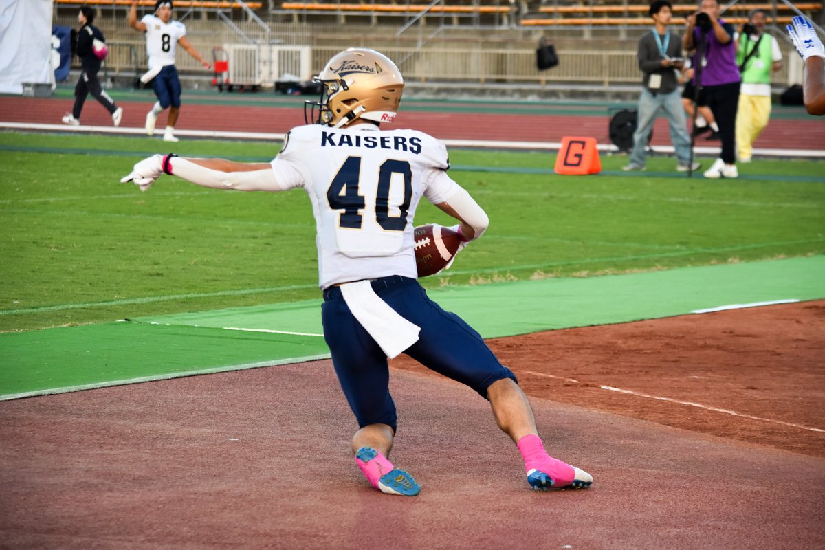 footballstore55's tweet photo. 関西大（4勝1分け）17-17 関西学院大（4勝1分け）
ラストプレーでの関大のタッチダウン、WR藤田晃成（2年､高槻）の足はしっかり残っていました。#アメフト https://t.co/wKJCJnHUz8