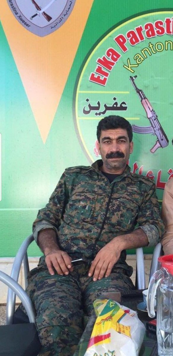 سيبان حمو أو سيوار 
قائد وحدات حماية الشعب YPG 
يعتبر أقوى شخصية قادرة على التفاوض باسم قوات سوريا الديمقراطية...لغته العربية قوية ولديه خبرة قوية بالمفاوضات 👍