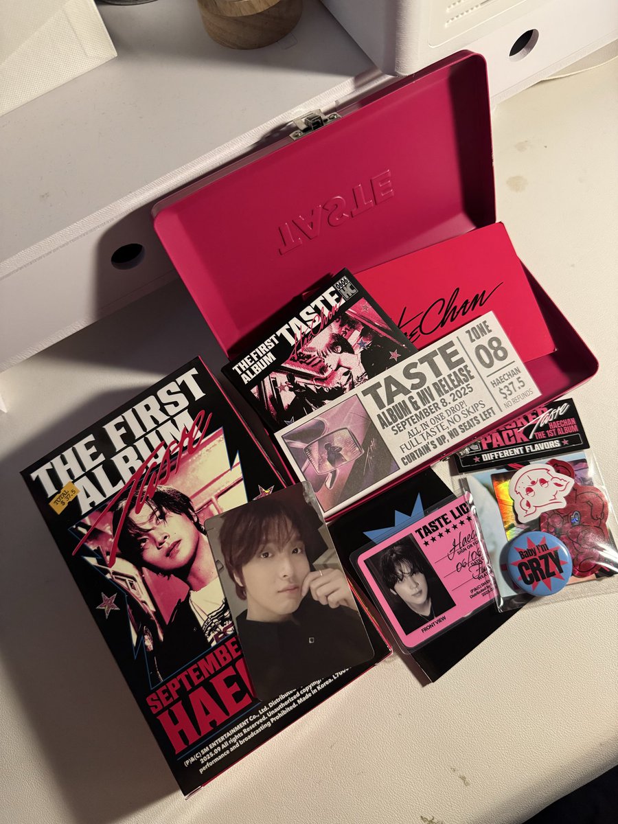 dtcha_'s tweet photo. แลกการ์ด HAECHAN - The 1st Album [TASTE]

Tin case ver.
เรา : แฮชานดึงแก้ม
คุณ : แฮชานชูสองนิ้ว 

ส่งไปรได้ค่ะ หรือนัดแลกได้ mrt อโศก พระราม9 ห้วยขวาง สนใจ DM ได้เลยค่า 
#ตลาดนัดnct #ตลาดนัดnct127 #ตลาดนัดnctdream https://t.co/1EpUpZge9f