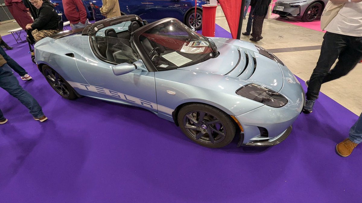 I Bought A Tesla tweet media