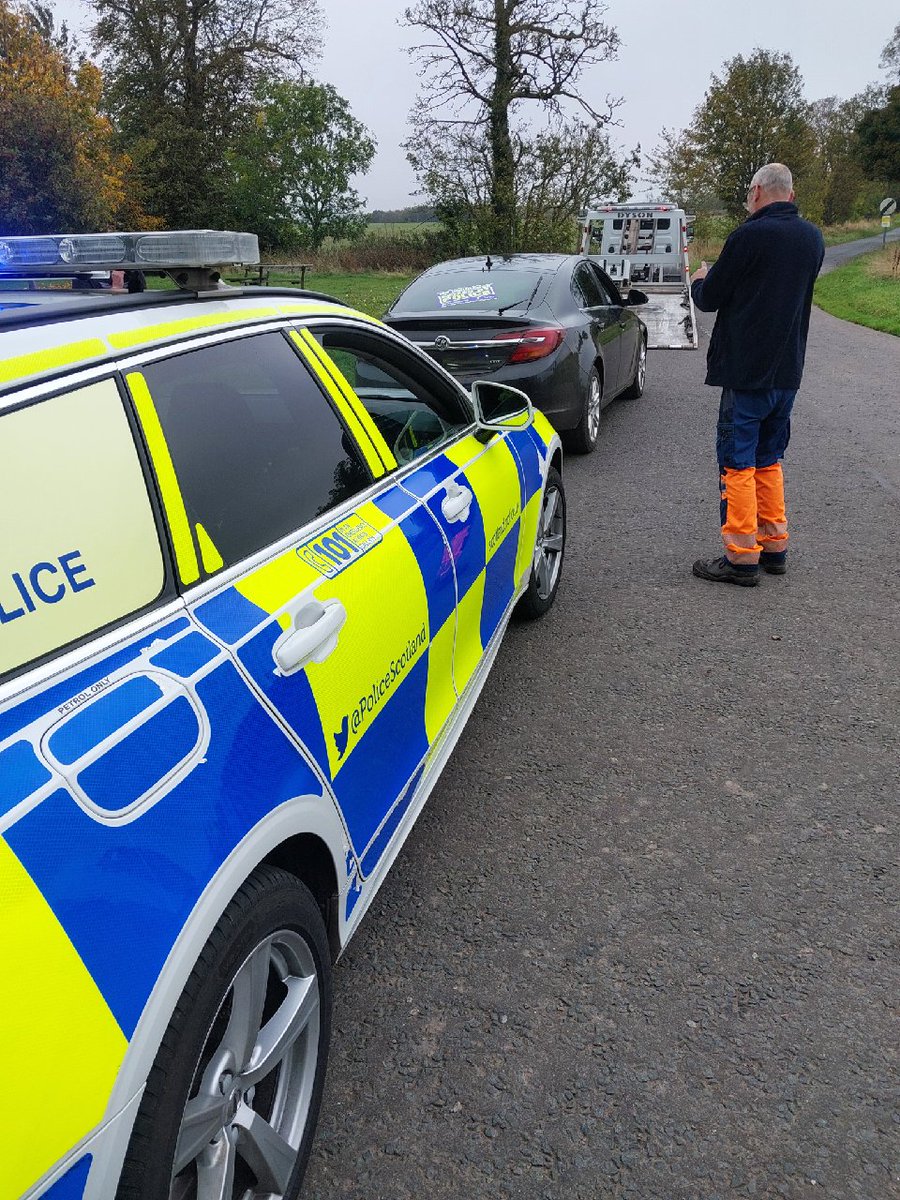 PSOSLothBord's tweet image. Another uninsured driver off the road!

While on mobile patrol in Ayton, #DunsRP stopped this vehicle. The 36-year-old driver had no insurance.

The car was seized, and the driver was issued a fixed penalty.

#OpDriveInsured #DriveSmart