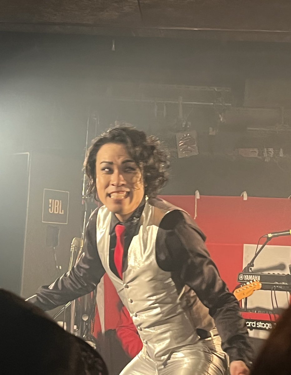 銀幕一楼とTIME CAFEワンマンわ見にadmへ
お客さんパンパンで熱気すごかった！
3連休いい締めくくりになったよ😄
