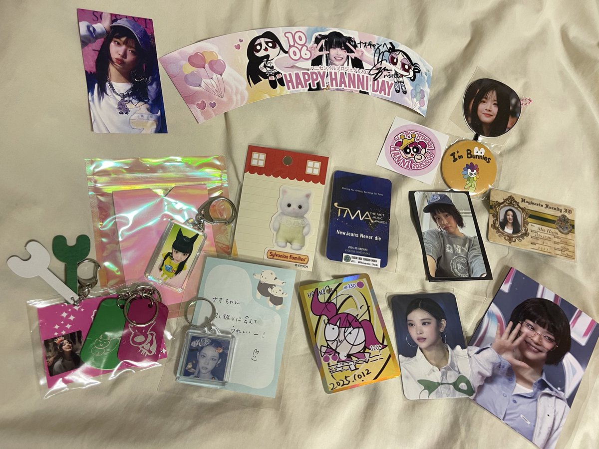 _usagitokamesan's tweet image. 皆様ハニセンイルにてソンムルありがとうございました🦦🐰

#ハニセンイルプロジェクト2025
#투마이스위트달링_팜하니_생일
#21st_Hanniverse
#HAPPY_HANNI_DAY