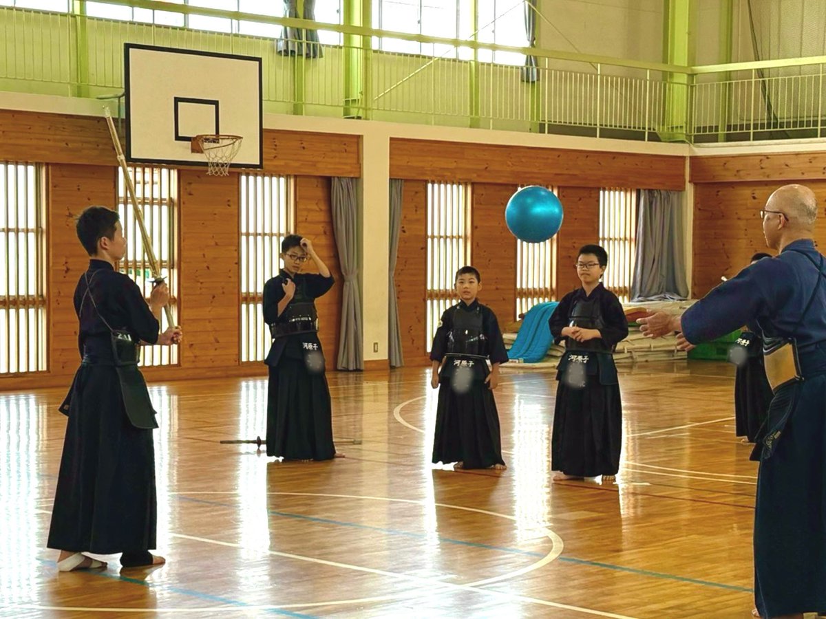 QLWSfMmlbewChtH's tweet photo. 秋の体験会を行います。色々な稽古を皆んなで考えて楽しんでいます。お気軽にお越しください。
お待ちしています🤗 https://t.co/HoH6jzKTPz
