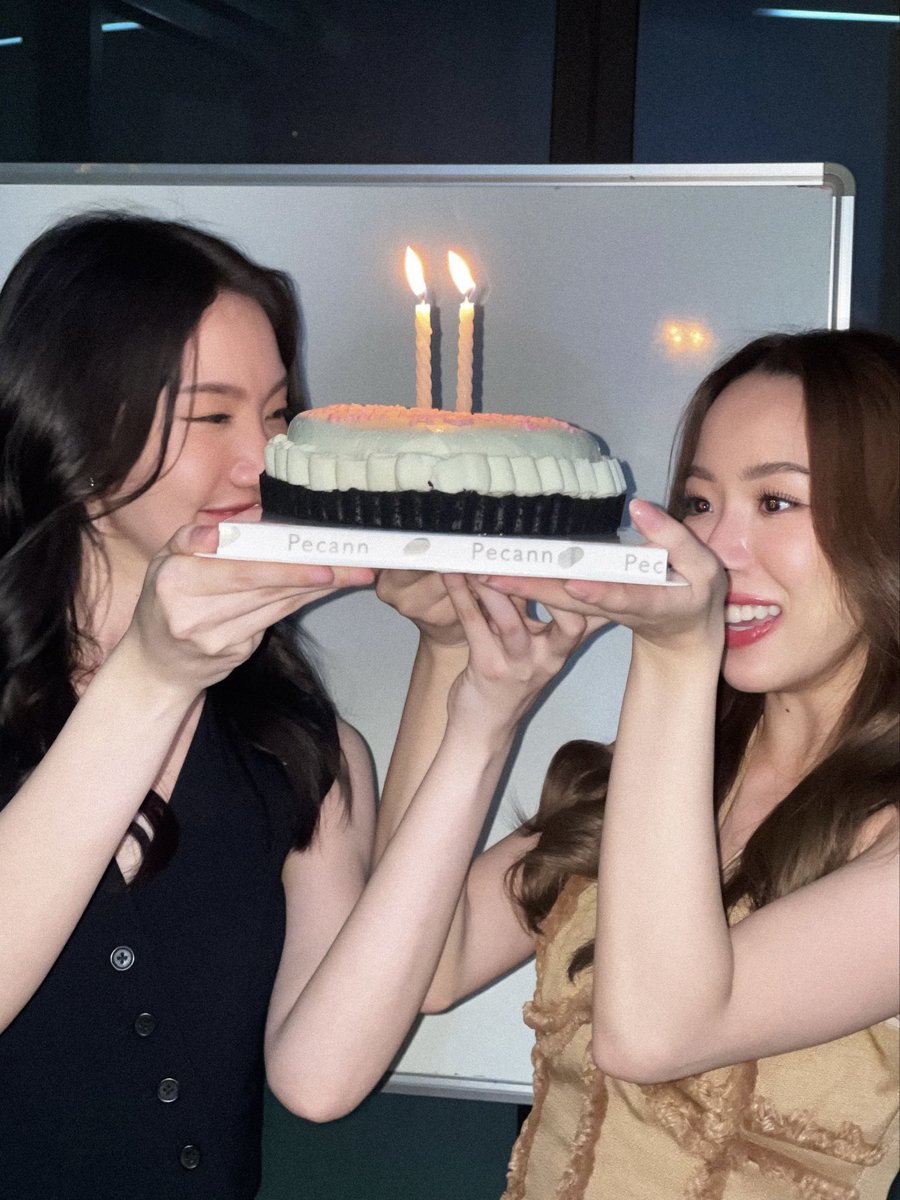 atomapcy_'s tweet image. happy birthday @mmersedessrk 🤍🎂
