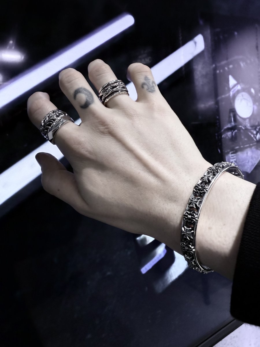 DEAL DESIGN NAGOYAです✠ 新コレクション「Wisdom of the Crowd」の