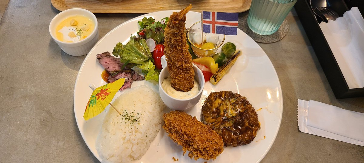 mochimochidayo1's tweet photo. 今日のお昼
大人のおこさまランチ
#SOLCAFE
#広島市 https://t.co/f4buzwZkwf