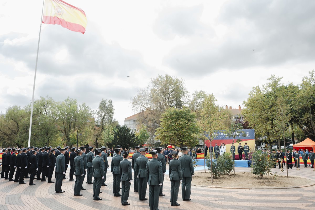 🇪🇸🇪🇸 Revive los momentos más destacados del acto de homenaje a la Bandera de España celebrado en Majadahonda con motivo del #DiaDeLaFiestaNacional 

flickr.com/photos/ayuntam…