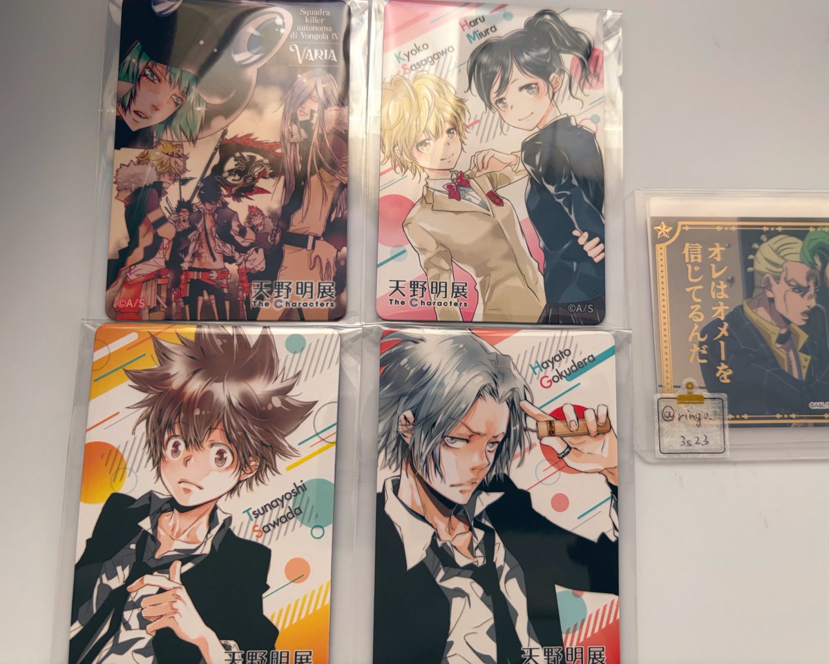 ringo_3s23's tweet photo. 【交換】 天野明展 購入特典
家庭教師ヒットマンREBORN! リボーン
自撮り風トレーディングカード

譲→ツナ&amp;ナッツ(新規柄綱吉)
獄寺　10年後
獄寺(現代)
ベルフェゴール(現代)

求→雲雀恭弥

encoreでの新規イラストについては新規柄同士での交換希望です。比率、抱き合わせ相談可能です　↓ https://t.co/Jsv67K3kMR