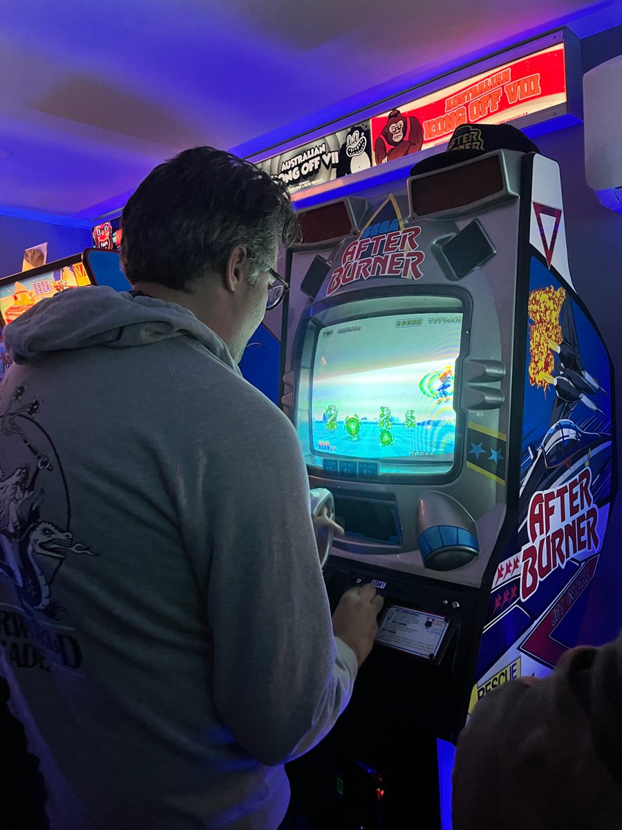 sean_tagg's tweet image. Friends came over to the Arcade/games room last weekend. It was great to see people enjoying the room.
#gamesroom #arcade #sega