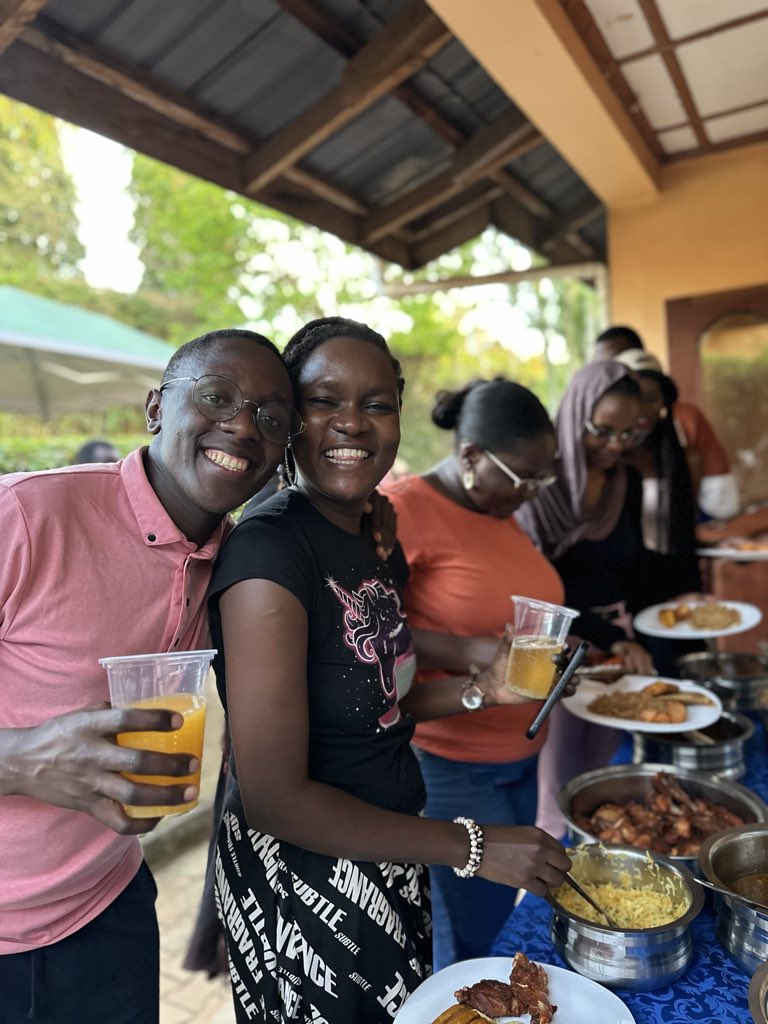 RotaractKlaCity's tweet photo. [1/4] Moments from the hospitality evening organized by Rubaga and Mengo buddy groups
#rotaractklacity l #hospitality https://t.co/pwY74PYVRl
