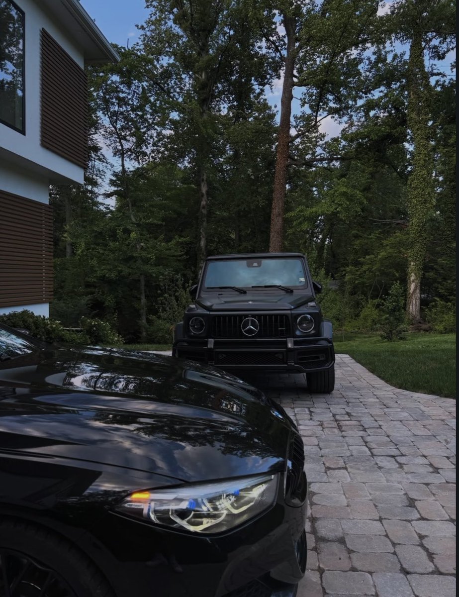 alexeixbt's tweet photo. rich and lonely https://t.co/BMwIeq2fLJ
