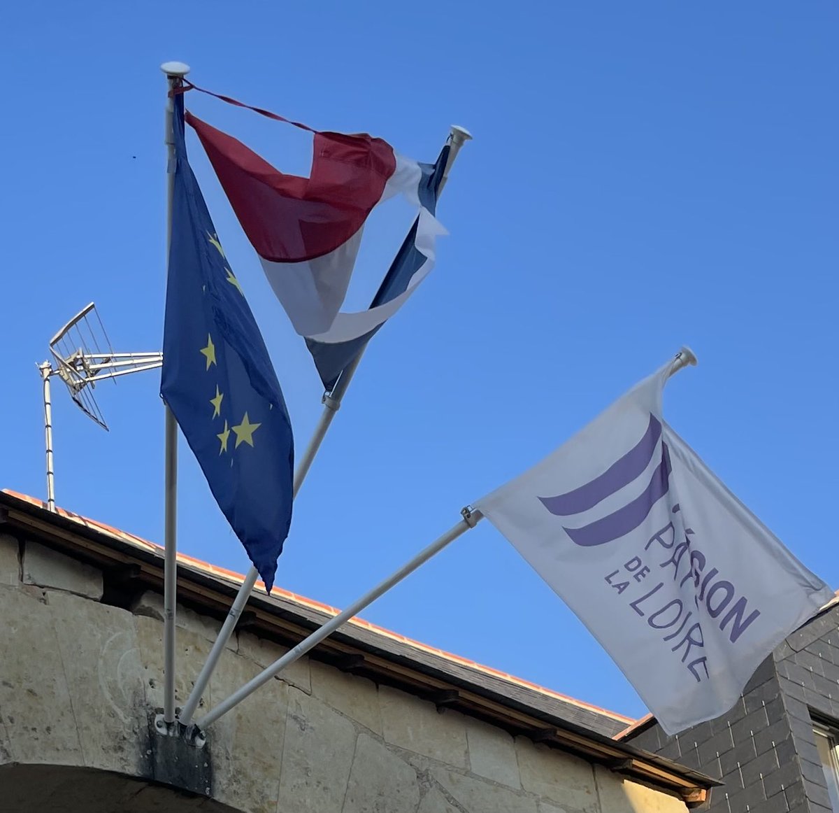 Eric Touron tweet media