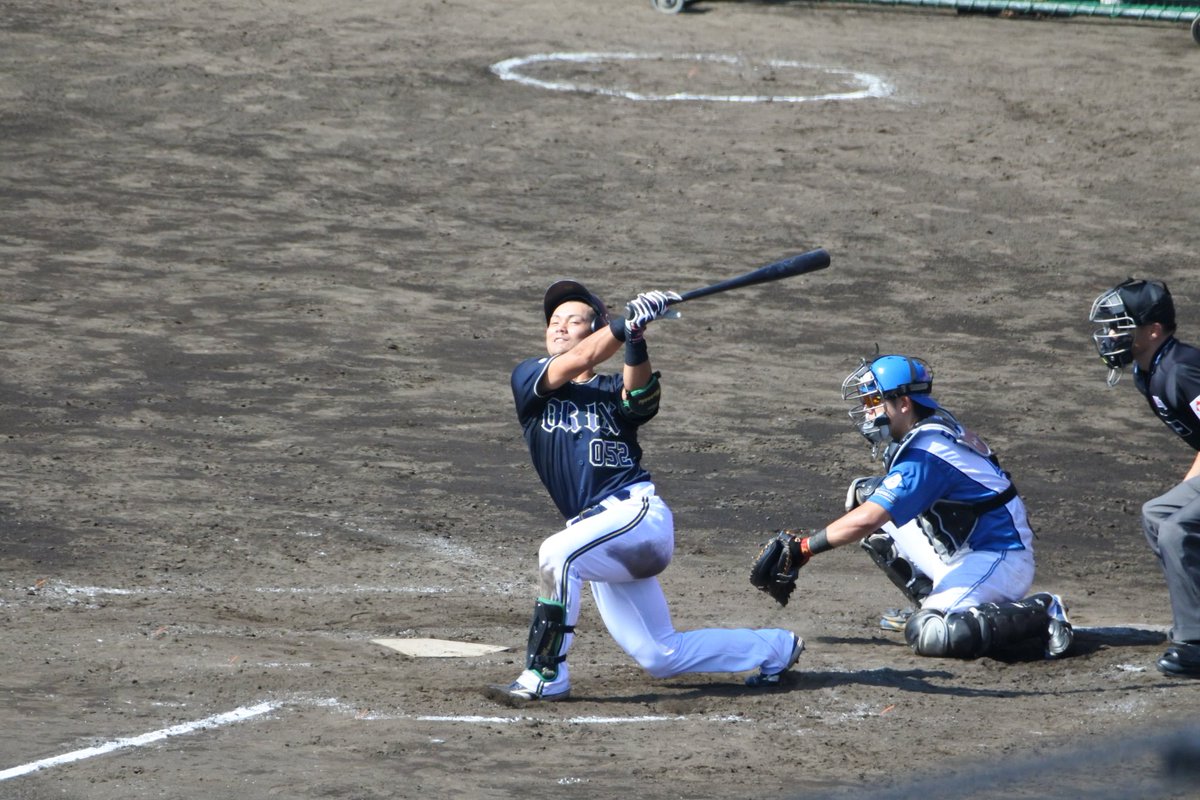 なんだかんだ言っても、昨日の敗戦はショックだったし、すーへいの戦力外？のニュースもつらかった。落ちこんだ時は殿（茶野）のひたむきなプレーを見れば、なんか元気になる☺️去年はサトカズ、福永のバッテリーが目立ったけど、来年は誰が抜け出すのかな？最近の推しは武蔵です。鵬も一軍で見たいぞ！