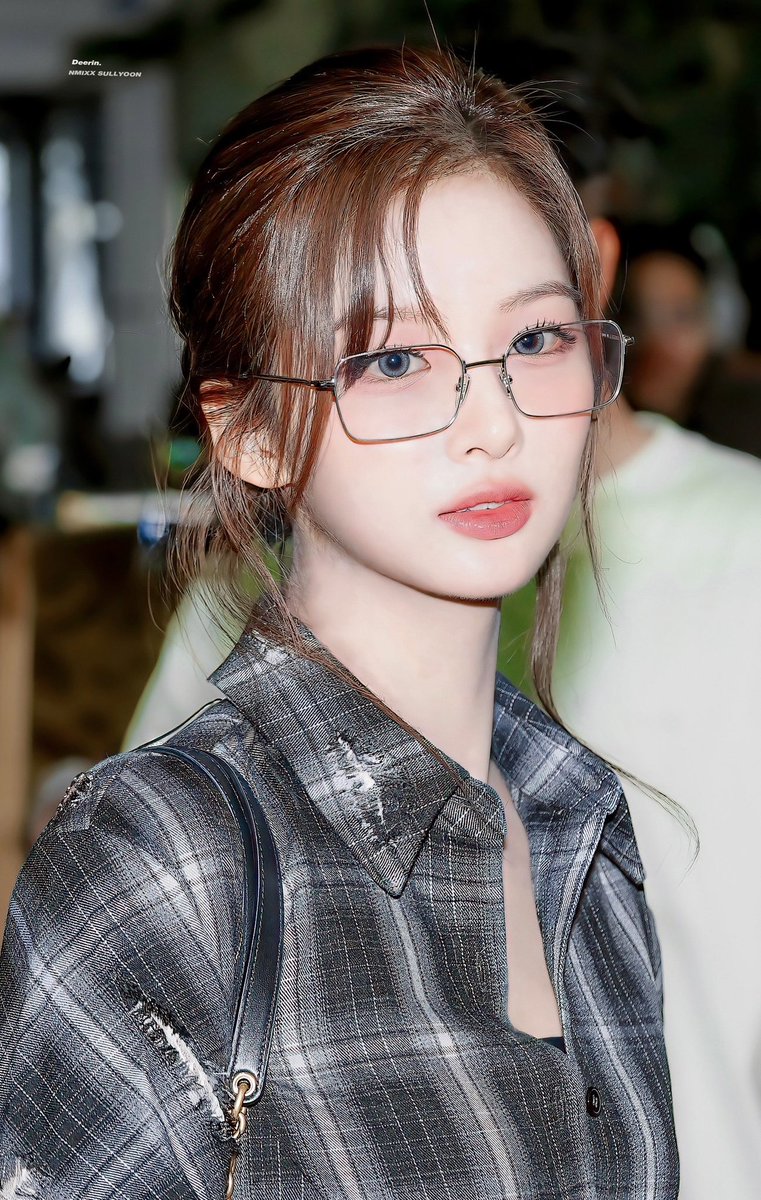 nyomucoo's tweet photo. ⁡
⁡
美しすぎるソリュンた様🌙

#NMIXX #엔믹스
#설윤 #SULLYOON https://t.co/MBJwtTHuk1