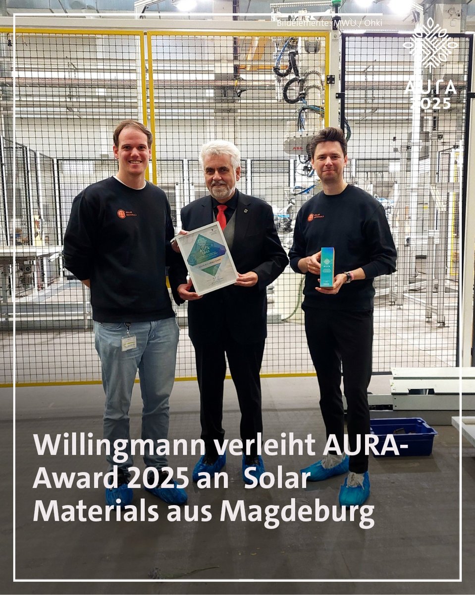 MWU Sachsen-Anhalt (@mwu_lsa) on Twitter photo Recycling für die #Energiewende: Die Magdeburger Solar Materials GmbH gewinnt wertvolle Rohstoffe aus Solarmodulen zurück – bis zu 7.000 t jährlich! ☀️♻️ Für ihr nachhaltiges Geschäftsmodell erhält das Startup den #AURAAward 2025 von <a href="/WillingmannA/">Armin Willingmann</a>. 🌱 lsaurl.de/RU3TrV Recycling für die #Energiewende: Die Magdeburger Solar Materials GmbH gewinnt wertvolle Rohstoffe aus Solarmodulen zurück – bis zu 7.000 t jährlich! ☀️♻️ Für ihr nachhaltiges Geschäftsmodell erhält das Startup den #AURAAward 2025 von <a href="/WillingmannA/">Armin Willingmann</a>. 🌱 lsaurl.de/RU3TrV