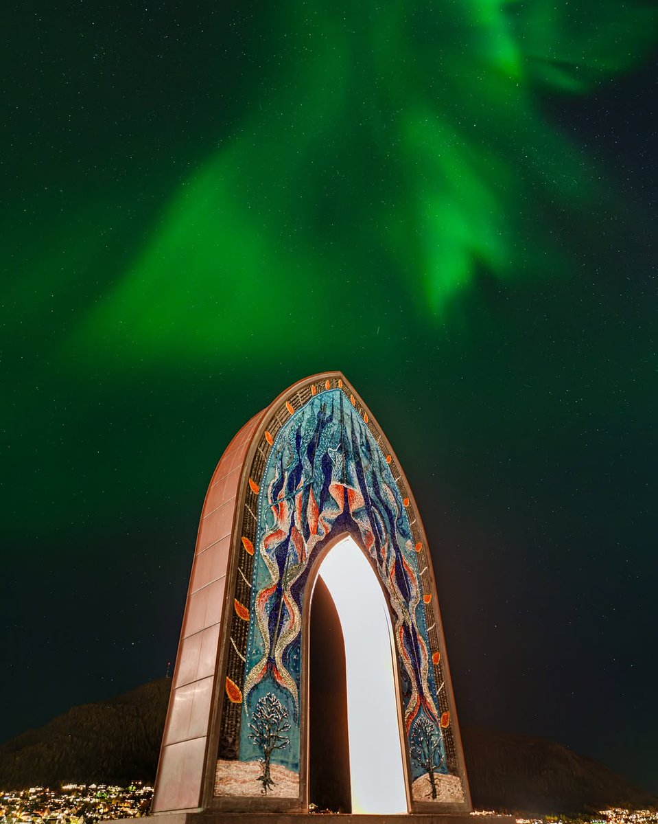 arcot2arctic's tweet image. அரோரா பார்க்க நெறய பேர் நோர்வே வரணும் என்று கேட்கிறார்கள். அவர்களுக்கான பதிவு இது 

நோர்வே schengen zone ல வருவதால் நீங்கள் schengen ஏரியாவில் இருக்கும் எந்த நாட்டிற்கு வேண்டுமானாலும் விசா எடுத்துக்கொண்டு அல்லது இருந்தால் நோர்வே வரலாம். முதல் முறை schengen வாங்கிக்கொண்டு பயணம்…