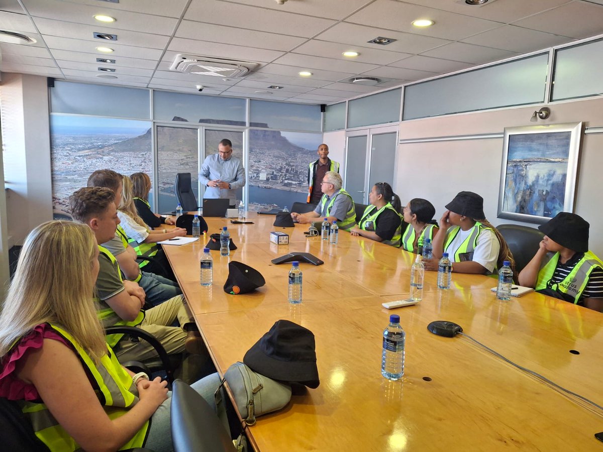 The Citrus Export Supply Chain Short Course took place in Paarl last week, exploring each stage of the citrus export chain.
The next course will be held in Citrusdal from 29–31 October. For registrations and information, visit our website.
citrusacademy.org.za/upcoming-short…
#GoTeamCitrus