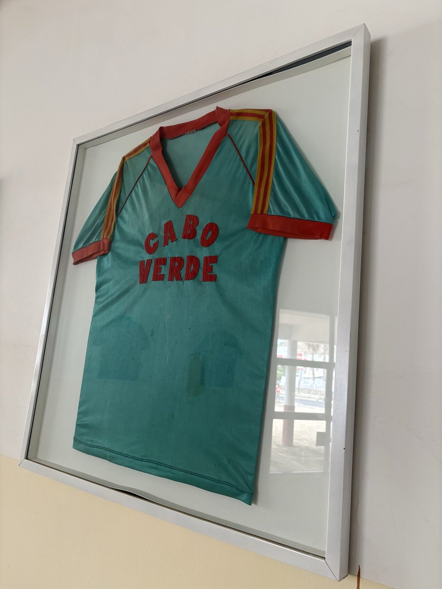 NickMiller79's tweet photo. Cape Verde could become the second smallest nation ever to qualify for the World Cup today. Beat Eswatini &amp; they’ve done it. 

I’m in Praia for the game. Journalists are supposed to be objective about these things but…god I hope they win. https://t.co/dewg1yggWr