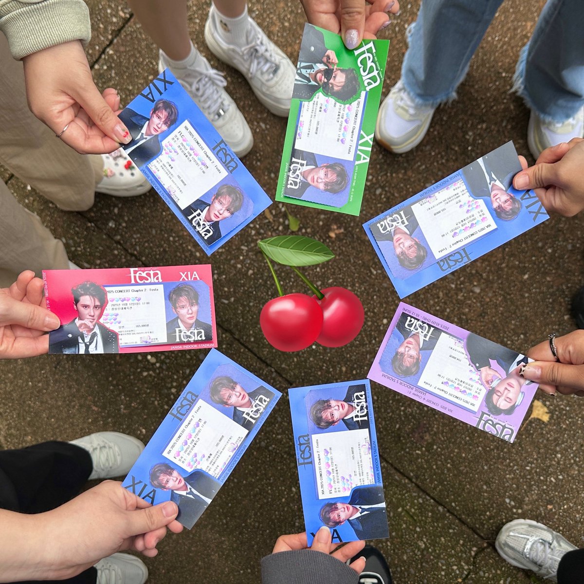 ٩(* ॑° ॑* )ง💙ྀི

(+ <a href="/KangLuuuuucy/">(뜸트)강루시🌴</a> &amp; <a href="/Bong2Xia/">(뜸트)🥥봉이 ദ്ദി(๑˃̵𖥦❛๑)💚</a> )