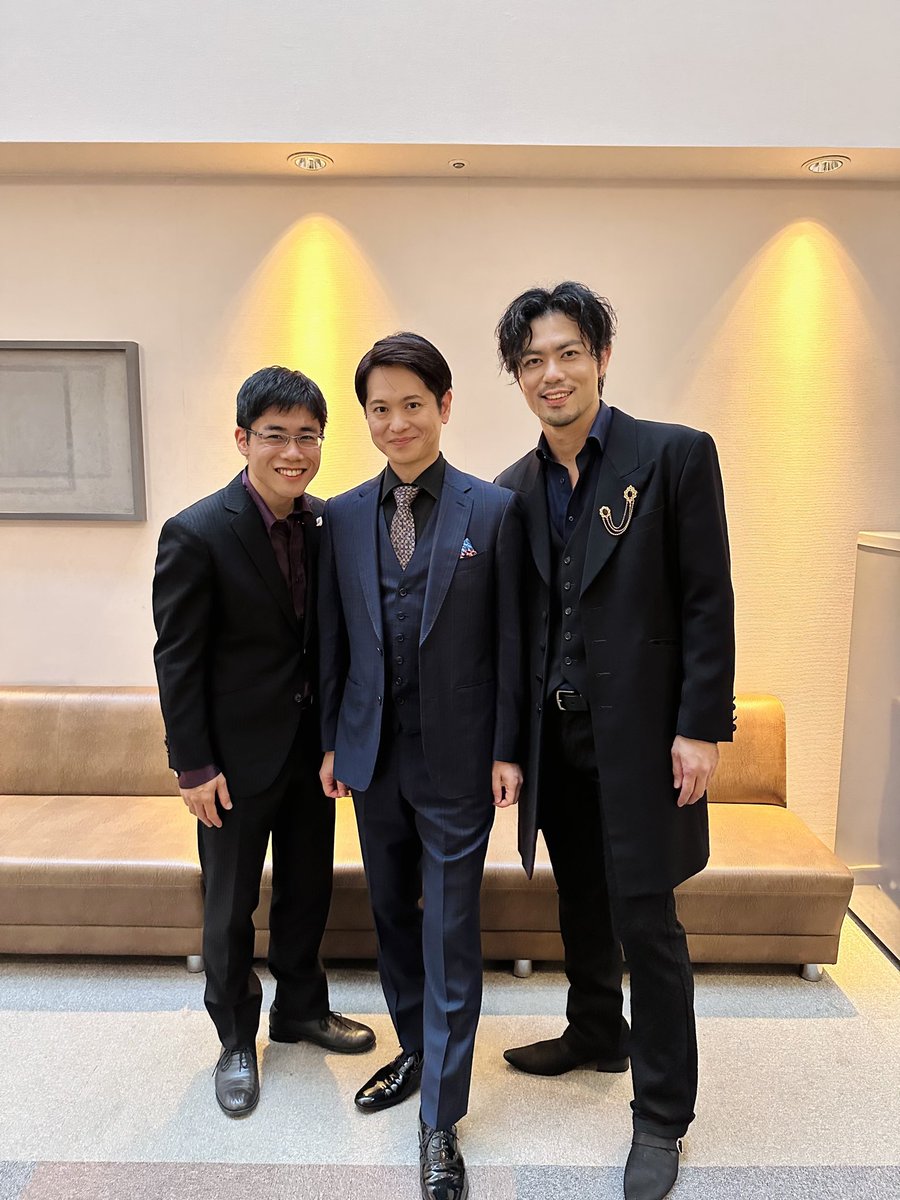 10/12 #加耒徹＆#上原理生<a href="/rio_uehara_1029/">上原理生　Rio Uehara&STAFF</a> @フィリアホールでのコンサートは大盛況のうちに終演。オペラアリア、映画・ミュージカル、横浜ゆかりの中田喜直のメドレー（編曲＆Pf #濱野基行 <a href="/hamanori_pf/">濱野基行</a> ）など、素敵な歌のプレゼントが盛り沢山。満場のお客様のスタンディングオベーションは壮観！