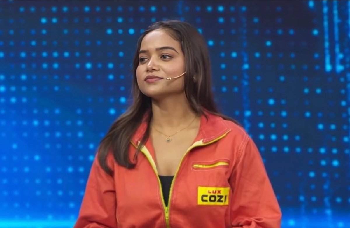 I didn't said it before but  somewhere i didn't wanted her to do this show because whenever she goes in any reality show her haters start talking shit about her which I never liked and specially when only few weeks was left 
But very proud of her and her performance 
#ManishaRani