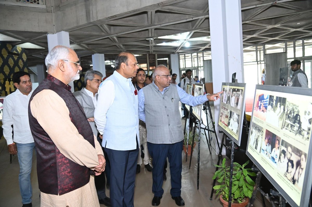 Preserving India’s Heritage through Digitization 

Glimpses from the Inaugural Session of the One-Week Workshop on Digitisation and Conservation of Archival Collections. ( 1/4 ) 

#GyanBharatam  #CultureUnitesAll