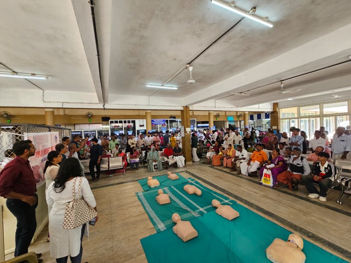 Government Medical College, Thrissur, Kerala observed #CPRAwarenessWeek 2025 with an engaging CPR demonstration and pledge session.

The initiative aimed to enhance public awareness and equip participants with essential life-saving skills.

#CPR4Life2025 #CPRYourSuperpower