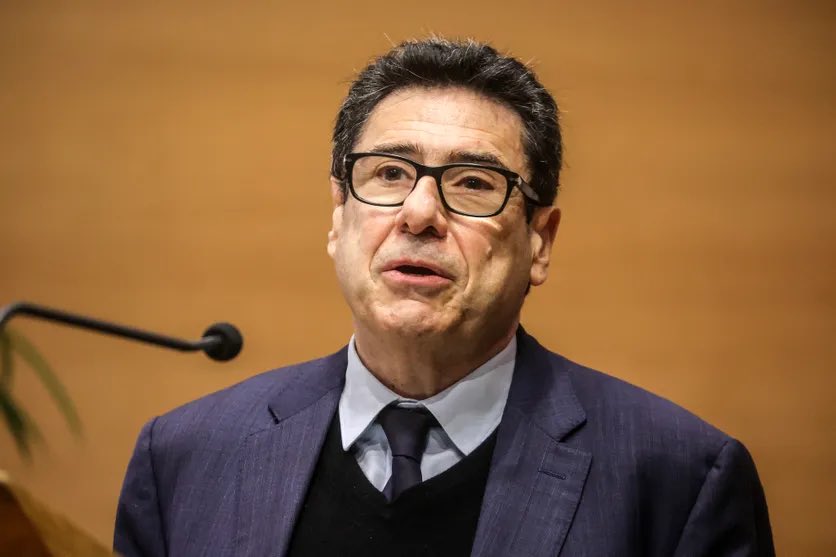 Le Prix Nobel d’économie 2025 salue les travaux du Français Philippe Aghion, qui nous réconcilient avec la croissance et l’innovation, au service de la puissance et du bien commun.

Une grande fierté pour la France ! 📈🇫🇷