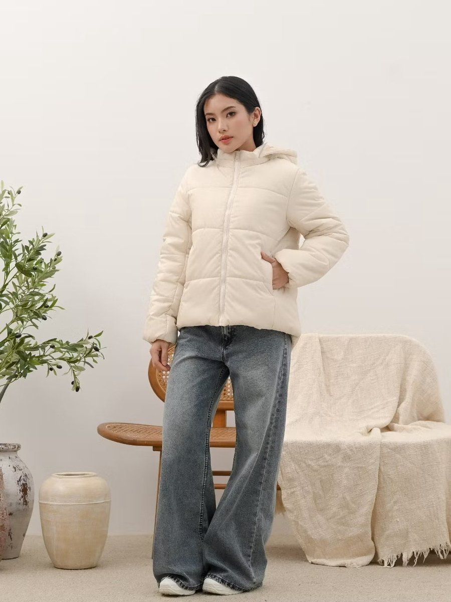 vxlntns's tweet photo. wts jaket tebal belum dipakai (new)
55k bisa shopee
warna broken white https://t.co/eJg1kE9kEv