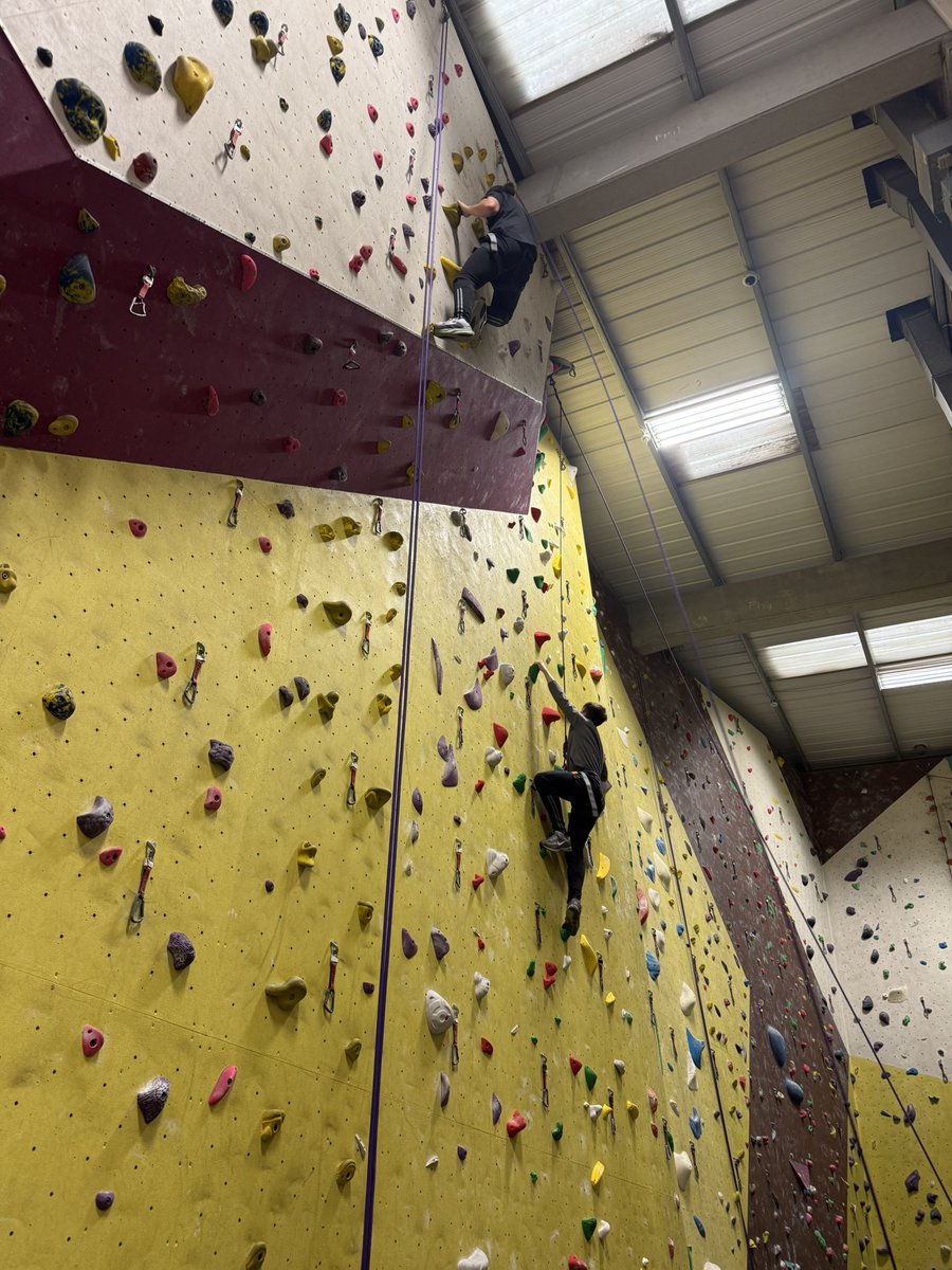 Oide Chloe tweet media