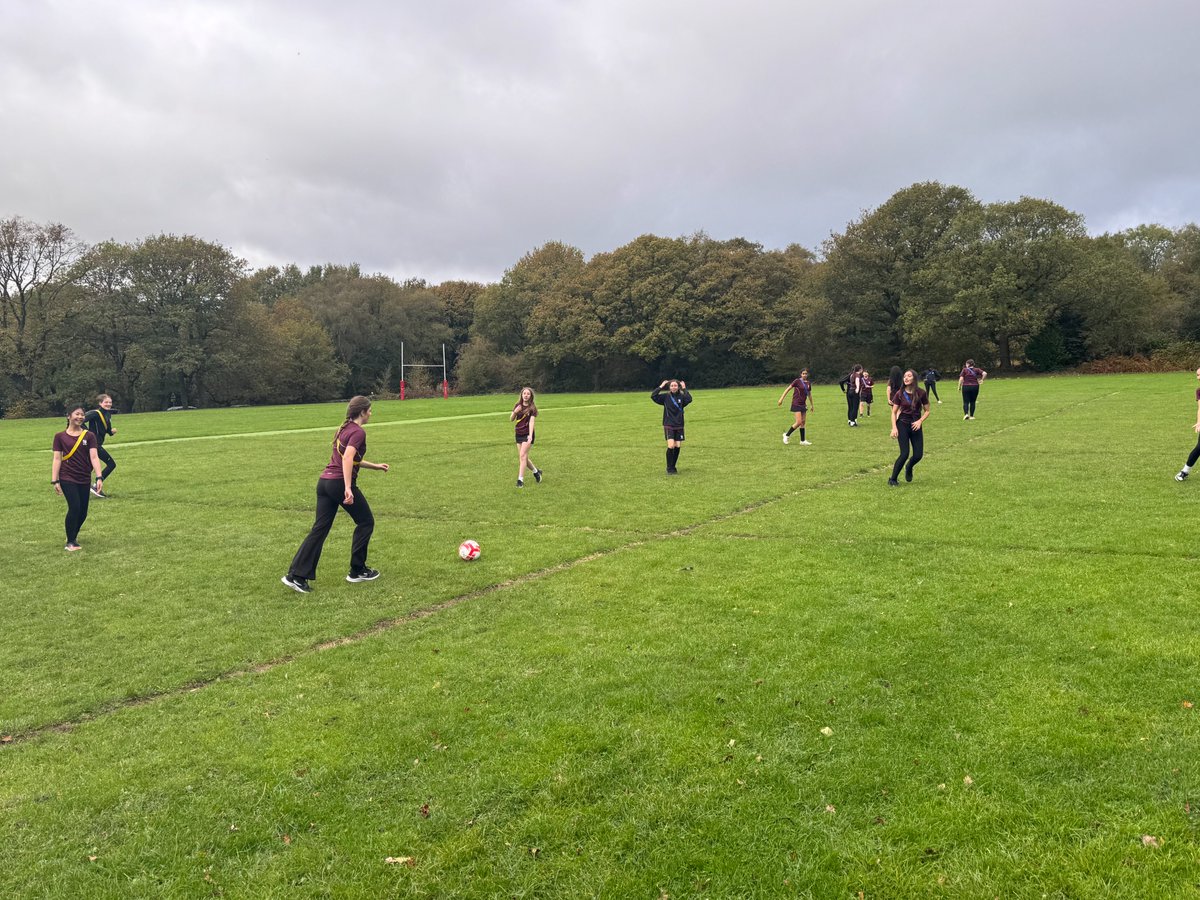 RBHSBolton's tweet image. Our pupils explored a diverse range of exciting, real-life career options in sport &amp;amp; beyond. Steve also delivered a fun, practical &amp;amp; cross-curricular session combining MFL &amp;amp; PE. #languagelearning #languagejourney #learnanewlanguage