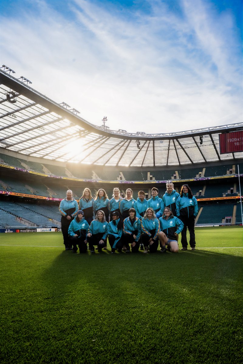 15 women. 1 history-making final 🏉
We brought together an incredible team from across the grounds industry to prepare the pitch for the Women’s Rugby World Cup Final.

Here’s their story: youtube.com/watch?v=CXzLAK…

#RWC2025 #RedRoses #GroundsManagement