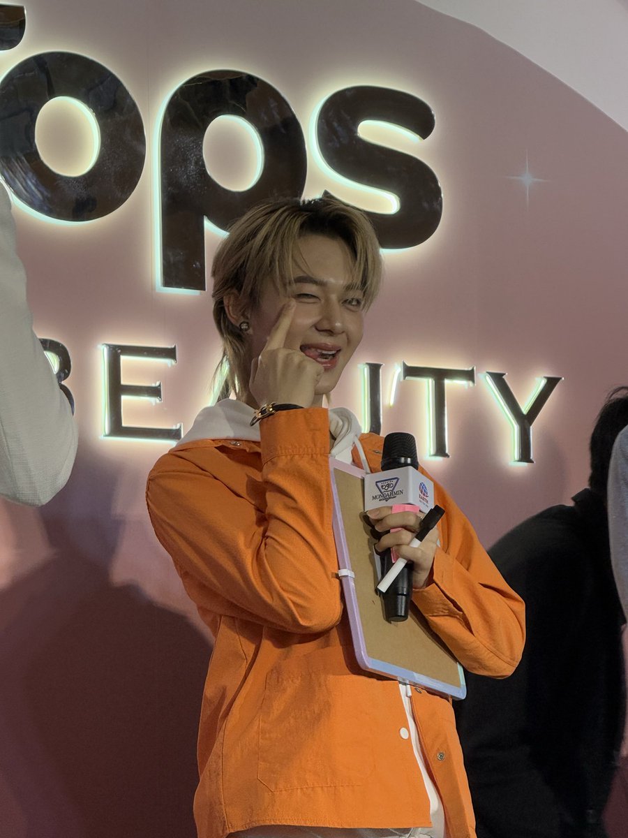 หนู!!! น่ารักมากลูกกกกกกก 😍😍

#TOPSofBeauty2025 #TOPSofBeauty2025xZeeNuNew #TOPSTHAILAND #TOPS #ท็อปส์ #MONDAHMINxTOPSofBeauty #MONDAHMINFreshDayxZeeNuNew #MONDAHMINxZeeNuNew #MONDAHMINxZNN #MONDAHMINxซีนุนิว 
#ซีนุนิว #มอนดามินฟินทั้งคนฟินทั้งปากกับซีนุนิว