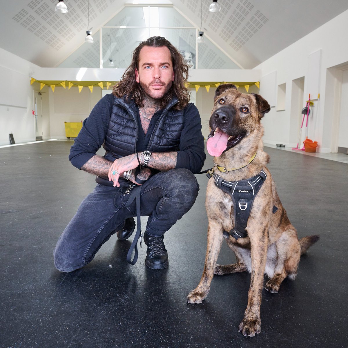 Coming up soon on #thismorning watch <a href="/DogsTrust/">Dogs Trust 💛🐶</a> ambassador #PeteWicks <a href="/P_Wicks01/">Pete The Pirate</a> talking about the new series of For Dogs' Sake, his show which is filmed in our rehoming centres: stream from tonight on <a href="/StreamOnU/">U</a> 📺