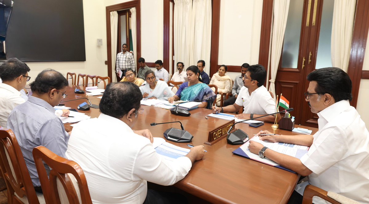 Udhaystalin's tweet image. முத்தமிழ் அறிஞர் கலைஞர் அவர்கள் வழியில், மாண்புமிகு முதலமைச்சர் @mkstalin அவர்கள் தலைமையிலான #திராவிட_மாடல் அரசு மாற்றுத்திறனாளிகள் நலன் காக்கும் அரசாக செயல்பட்டு வருகிறது. 

இந்நிலையில், மாற்றுத்திறனாளிகளுக்காக கழக அரசு சார்பில் செயல்படுத்தி வரும் பல்வேறு திட்டங்களின் நிலை…