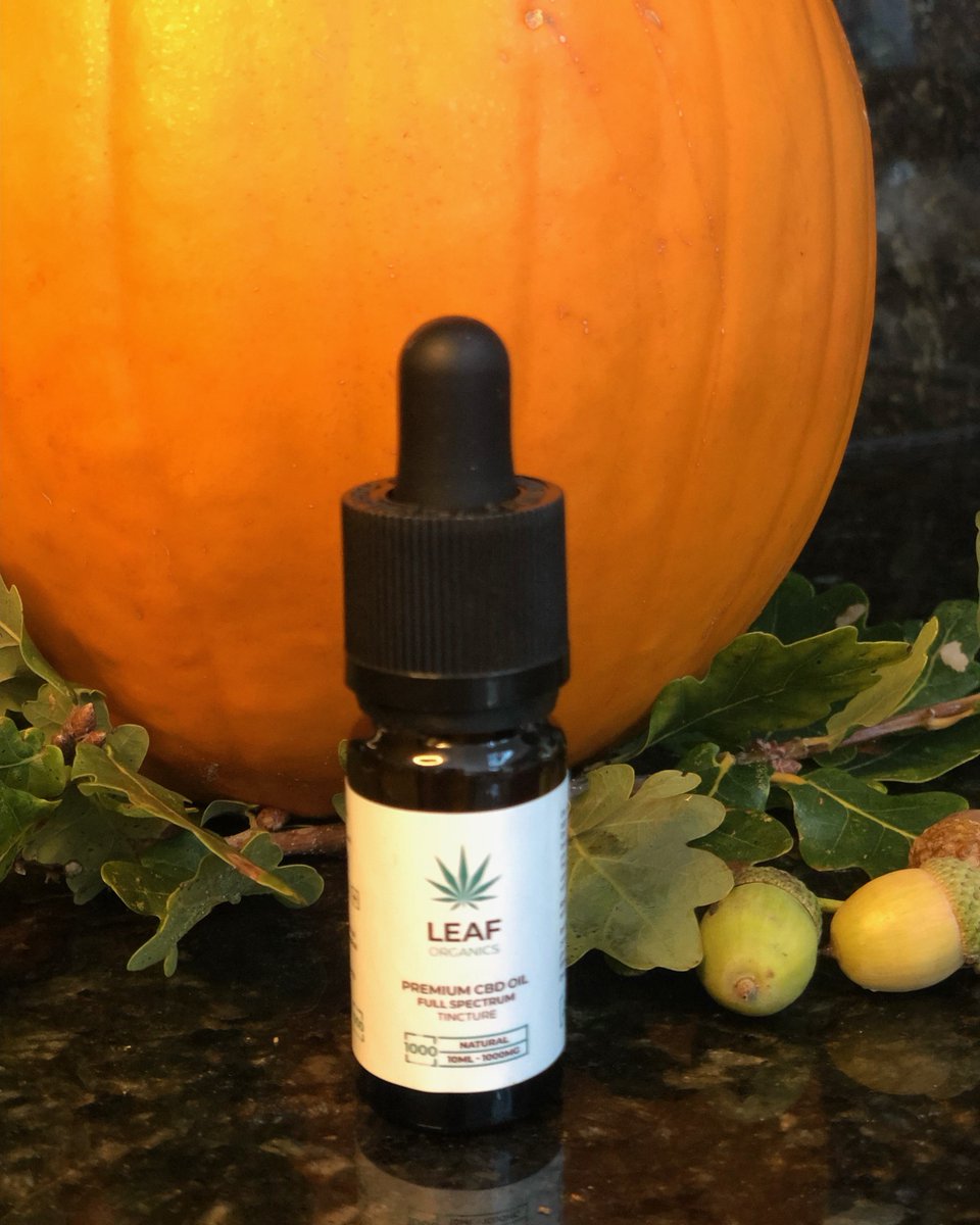 A breath of fresh air and a drop of Leaf Organics to help calm and rejuvenate your mind and body🌱