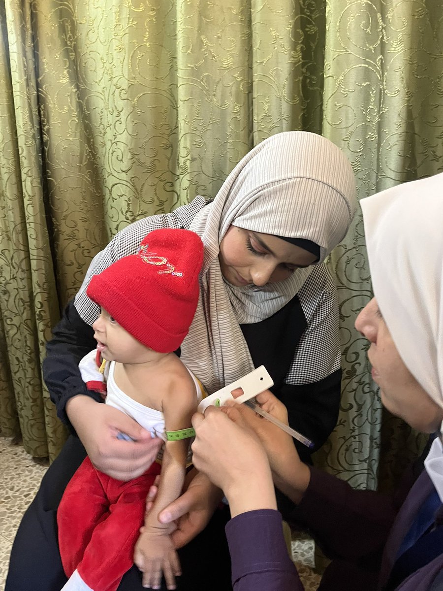 frontini_matteo's tweet image. Working with @UNICEFinSyria and amazing communities to tackle malnutrition head-on! 🙌 Proud to be part of this fight #NoMalnutrition #UNICEF #CommunityPower