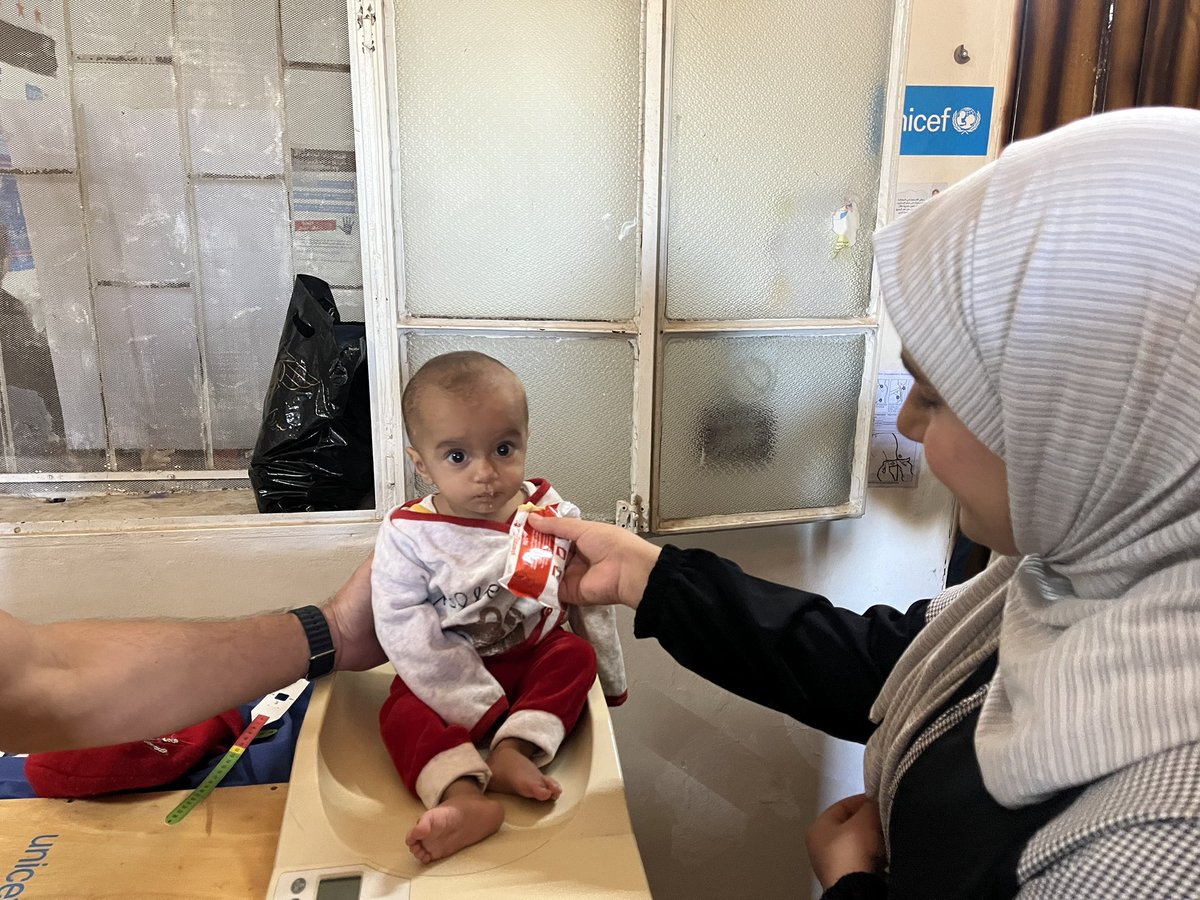 frontini_matteo's tweet image. Working with @UNICEFinSyria and amazing communities to tackle malnutrition head-on! 🙌 Proud to be part of this fight #NoMalnutrition #UNICEF #CommunityPower